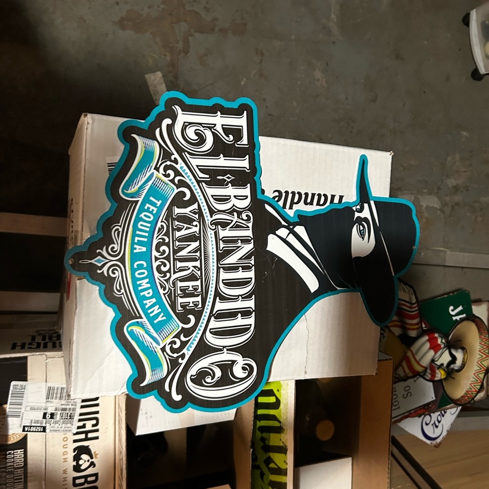 El Bandido Yankee Tequila Sign